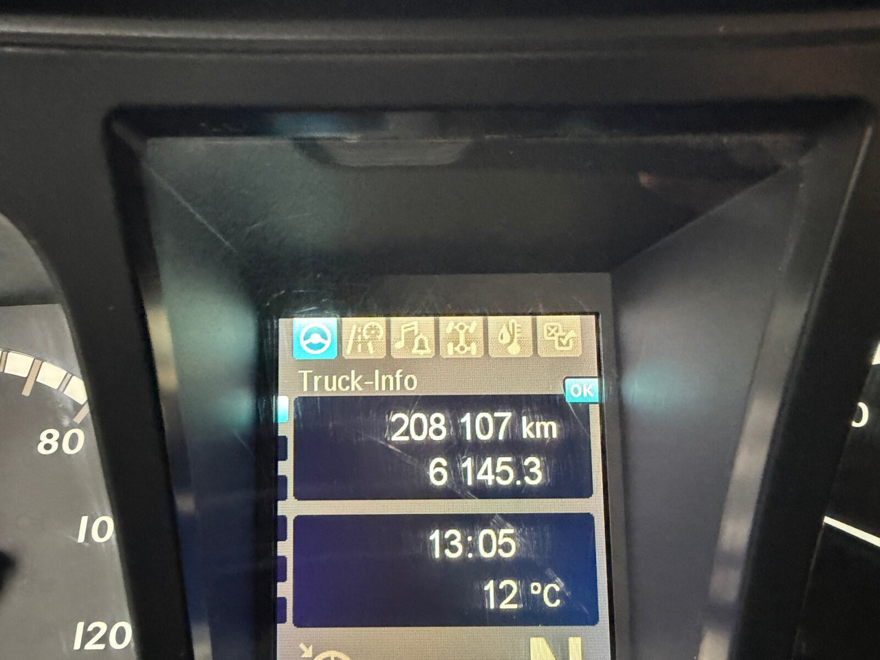 Mercedes-Benz Arocs 3353 K 6x4 Arocs 3353 K 6x4, Grounder, Retarder, Tele-Absetzer, Funk - Xe tải chở thùng nhỏ: hình 5 Mercedes-Benz Arocs 3353 K 6x4 Arocs 3353 K 6x4, Grounder, Retarder, Tele-Absetzer, Funk - Xe tải chở thùng nhỏ: hình 5