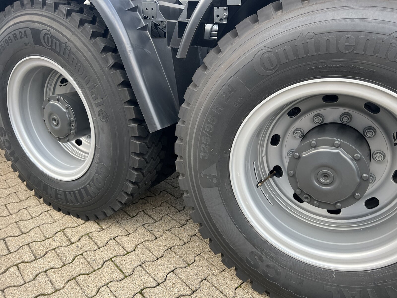Mercedes-Benz Arocs 4151 AK 8x8/4 Arocs 4151 AK 8x8/4, Grounder - Xe ben: hình 5 Mercedes-Benz Arocs 4151 AK 8x8/4 Arocs 4151 AK 8x8/4, Grounder - Xe ben: hình 5