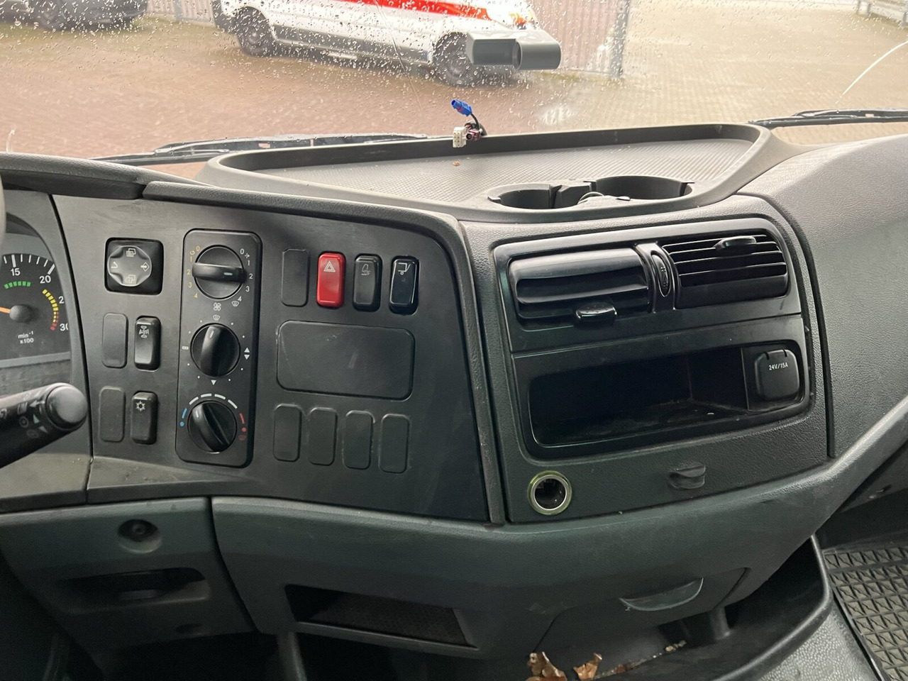 Cho thuê Mercedes-Benz Atego 1018 L 4x2 Atego 1018 L 4x2 mit MBB LBW Mercedes-Benz Atego 1018 L 4x2 Atego 1018 L 4x2 mit MBB LBW: hình 6