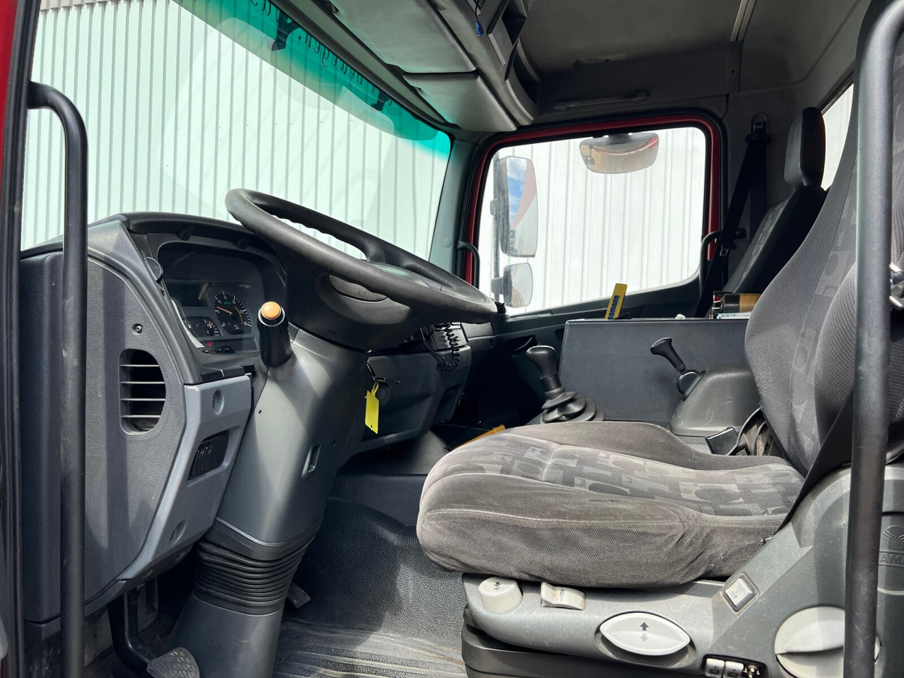 Mercedes-Benz Atego 1223 L 4x2 Atego 1223 L 4x2, Kompl. Zug, Lift- & Schiebeplateau, Funk - Xe tải chuyên chở tự động: hình 5 Mercedes-Benz Atego 1223 L 4x2 Atego 1223 L 4x2, Kompl. Zug, Lift- & Schiebeplateau, Funk - Xe tải chuyên chở tự động: hình 5