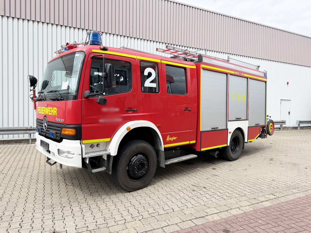Mercedes-Benz Atego 1628 4x4, LF 16/20 Atego 1628 4x4, LF 16/20 - Xe cứu thương: hình 1 Mercedes-Benz Atego 1628 4x4, LF 16/20 Atego 1628 4x4, LF 16/20 - Xe cứu thương: hình 1