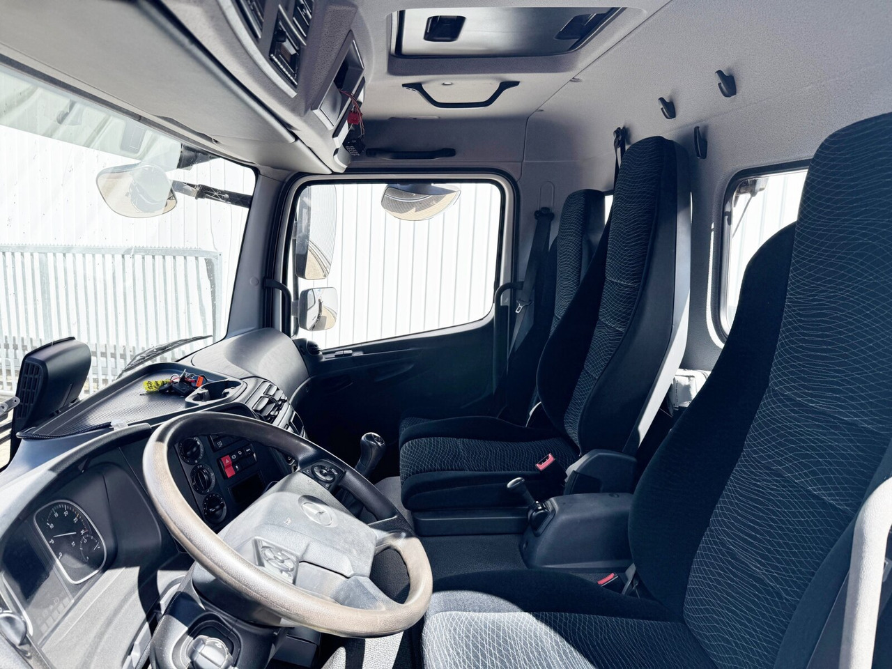 Mercedes-Benz Atego 1630 K 4x2 Atego 1630 K 4x2, 2x AHK - Xe ben: hình 2 Mercedes-Benz Atego 1630 K 4x2 Atego 1630 K 4x2, 2x AHK - Xe ben: hình 2