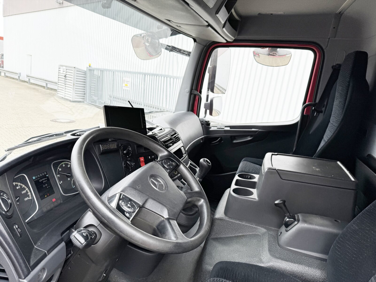 Mercedes-Benz Atego 816 4x2 Atego 816 4x2 mit LBW BÄR - Xe tải hộp: hình 3 Mercedes-Benz Atego 816 4x2 Atego 816 4x2 mit LBW BÄR - Xe tải hộp: hình 3