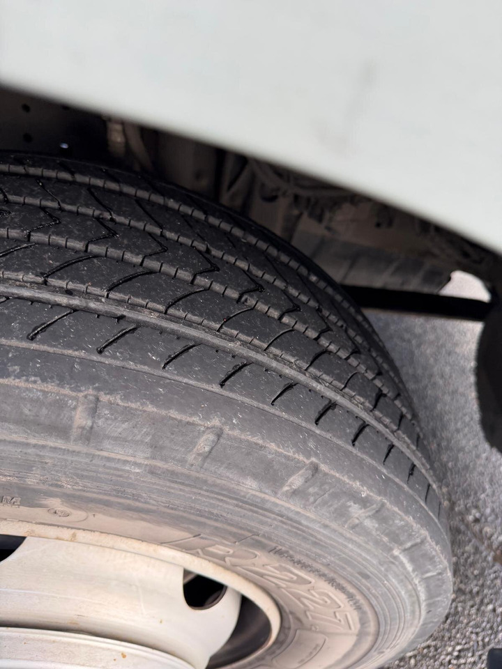 Mercedes-Benz Atego Atego 816 4 x 2 - Xe tải thùng lửng/ Phẳng: hình 3 Mercedes-Benz Atego Atego 816 4 x 2 - Xe tải thùng lửng/ Phẳng: hình 3