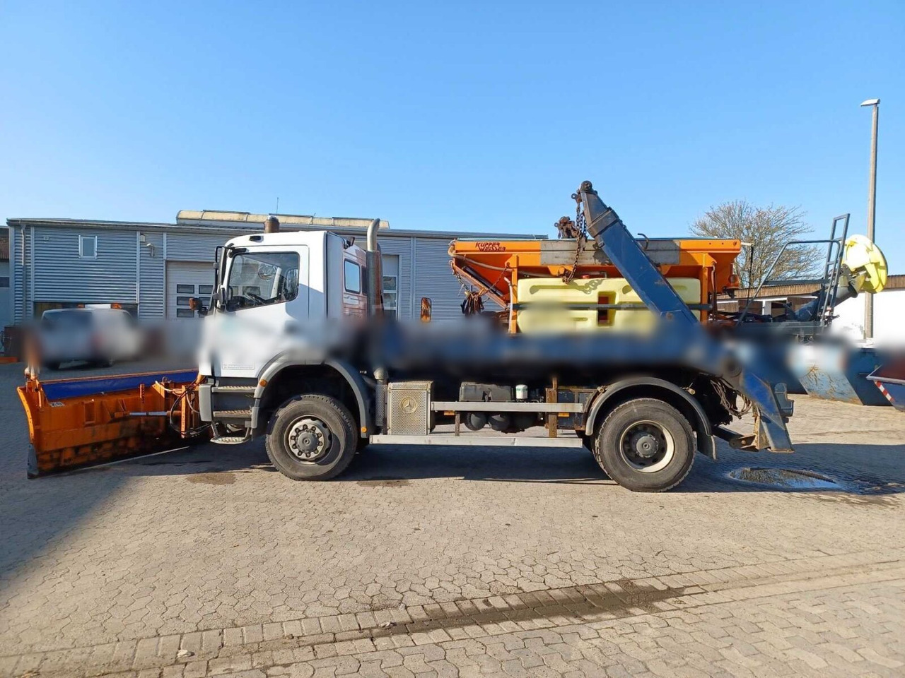 Mercedes-Benz Axor 1824 4x4 Axor 1824 4x4, Tele-Absetzer, Winterdienstausstattung - Xe tải chở thùng nhỏ: hình 2 Mercedes-Benz Axor 1824 4x4 Axor 1824 4x4, Tele-Absetzer, Winterdienstausstattung - Xe tải chở thùng nhỏ: hình 2