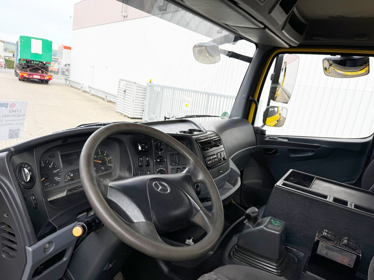 Mercedes-Benz Axor 1833 K 4x2 Axor 1833 K 4x2, Gergen TAK 20 Tele-Absetzer - Xe tải chở thùng nhỏ: hình 4 Mercedes-Benz Axor 1833 K 4x2 Axor 1833 K 4x2, Gergen TAK 20 Tele-Absetzer - Xe tải chở thùng nhỏ: hình 4