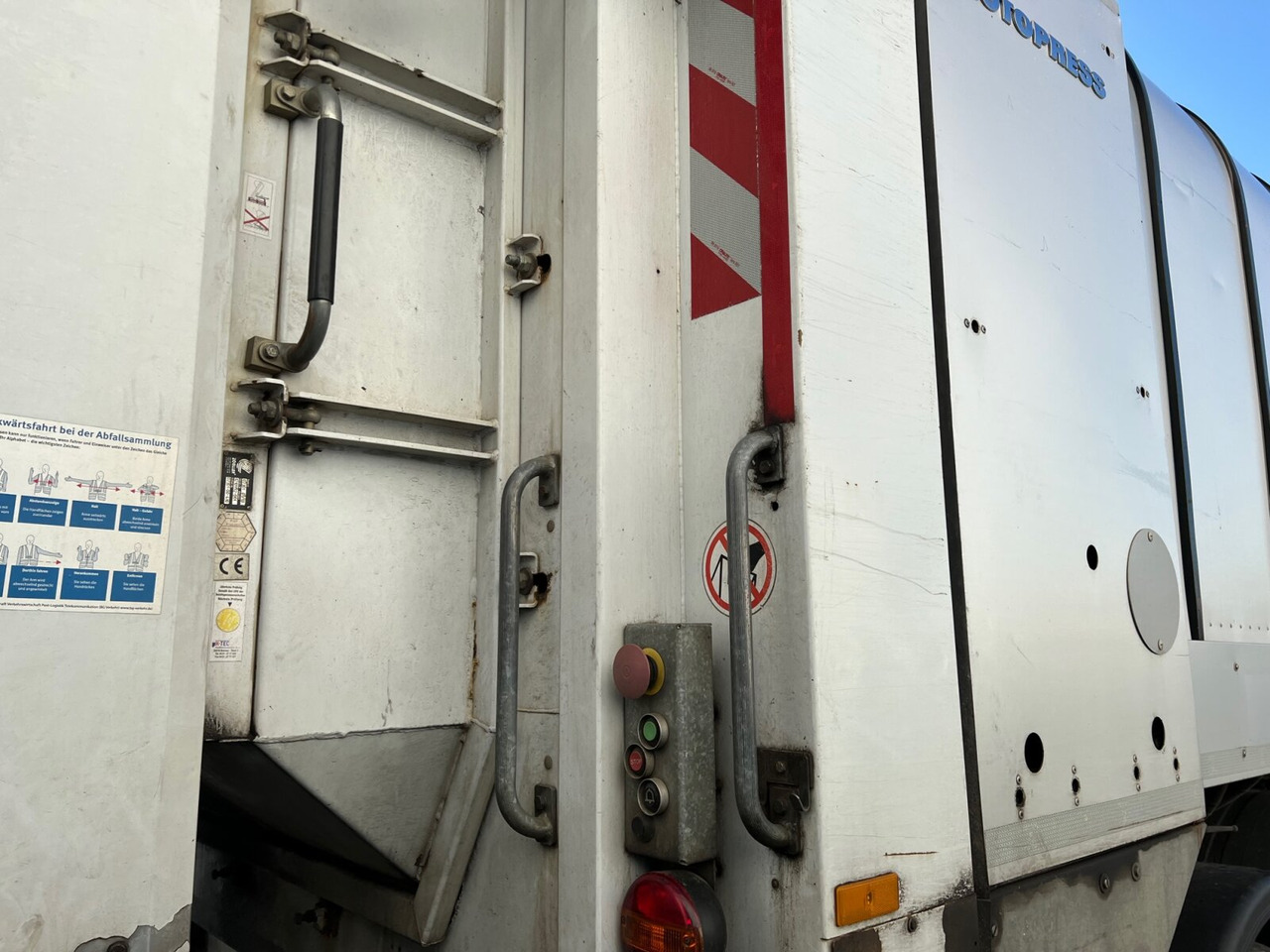 Xe tải chở rác để vận chuyển rác Mercedes-Benz Econic 2629 LL 6x2/4 NLA Econic 2629 LL 6x2/4 NLA, EEV, Lenkachse, FAUN Rotopress 520 L, Zöller-Schüttung: hình 10