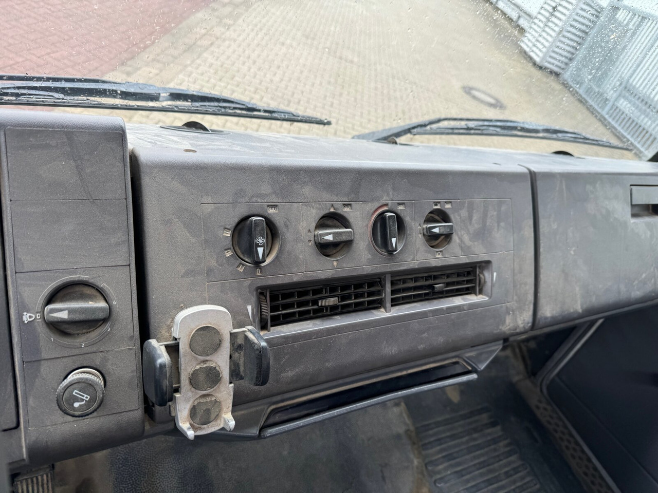 Xe cẩu tự hành, Xe tải thùng lửng/ Phẳng Mercedes-Benz LK 814 4x2 LK 814 4x2, 6-Zylinder, Kran Tirre Euro 35: hình 7