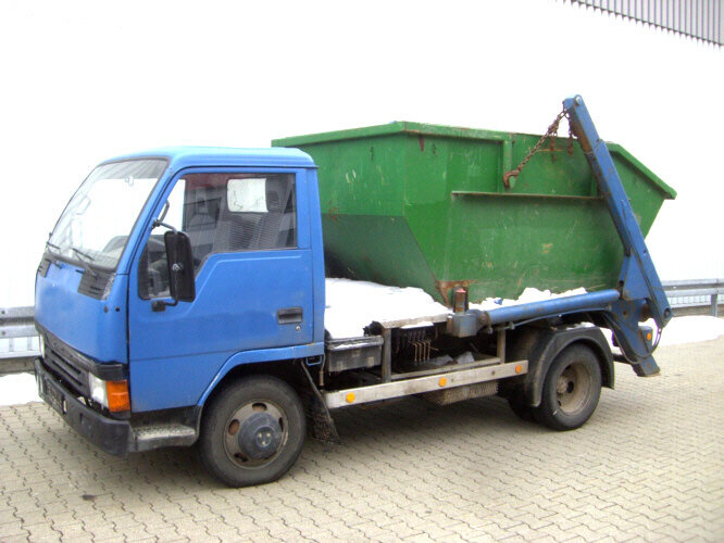 Mitsubishi Canter 4x2 Canter 4x2, ERSATZTEILTRÄGER - Xe tải chở thùng nhỏ: hình 1 Mitsubishi Canter 4x2 Canter 4x2, ERSATZTEILTRÄGER - Xe tải chở thùng nhỏ: hình 1