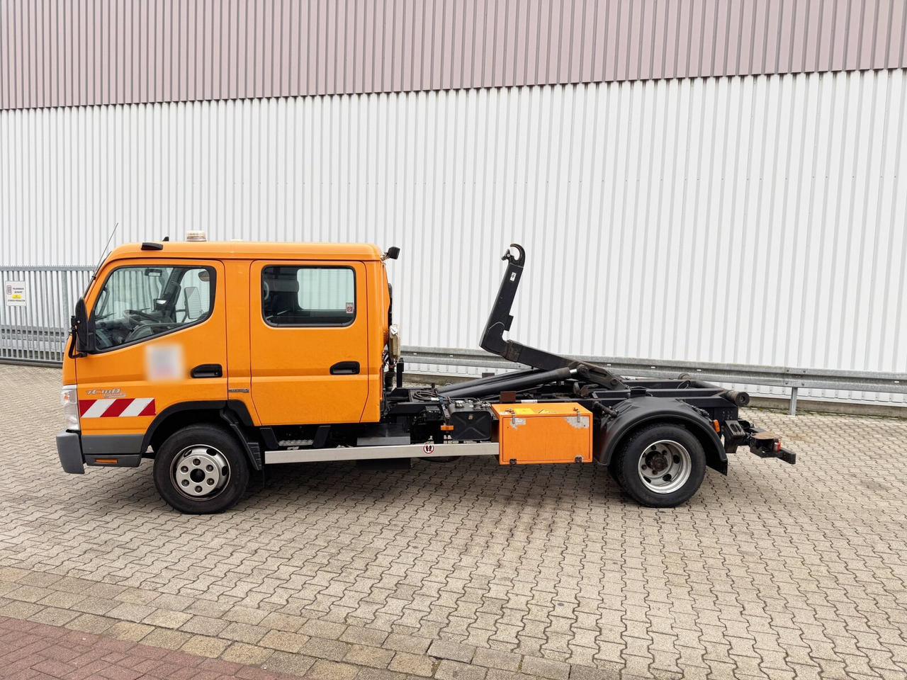 Xe tải nâng móc Mitsubishi Canter Fuso 7C18D 4x2 Doka Canter Fuso 7C18D 4x2 Doka, EEV, City-Abroller: hình 12