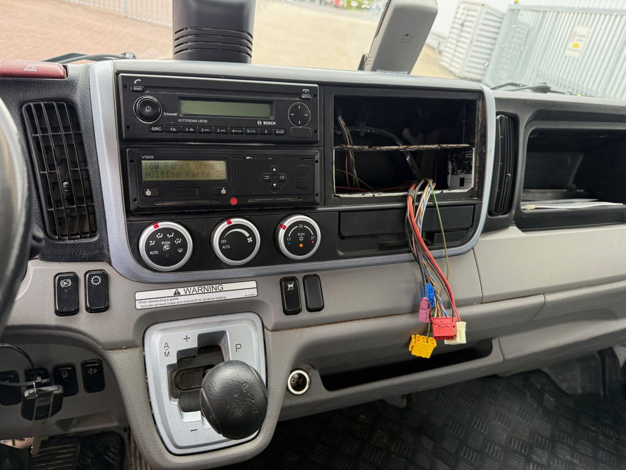 Mitsubishi Canter Fuso 9C18 4x2 Canter Fuso 9C18 4x2, Marrel City Abrollanlage - Xe tải nâng móc: hình 4 Mitsubishi Canter Fuso 9C18 4x2 Canter Fuso 9C18 4x2, Marrel City Abrollanlage - Xe tải nâng móc: hình 4