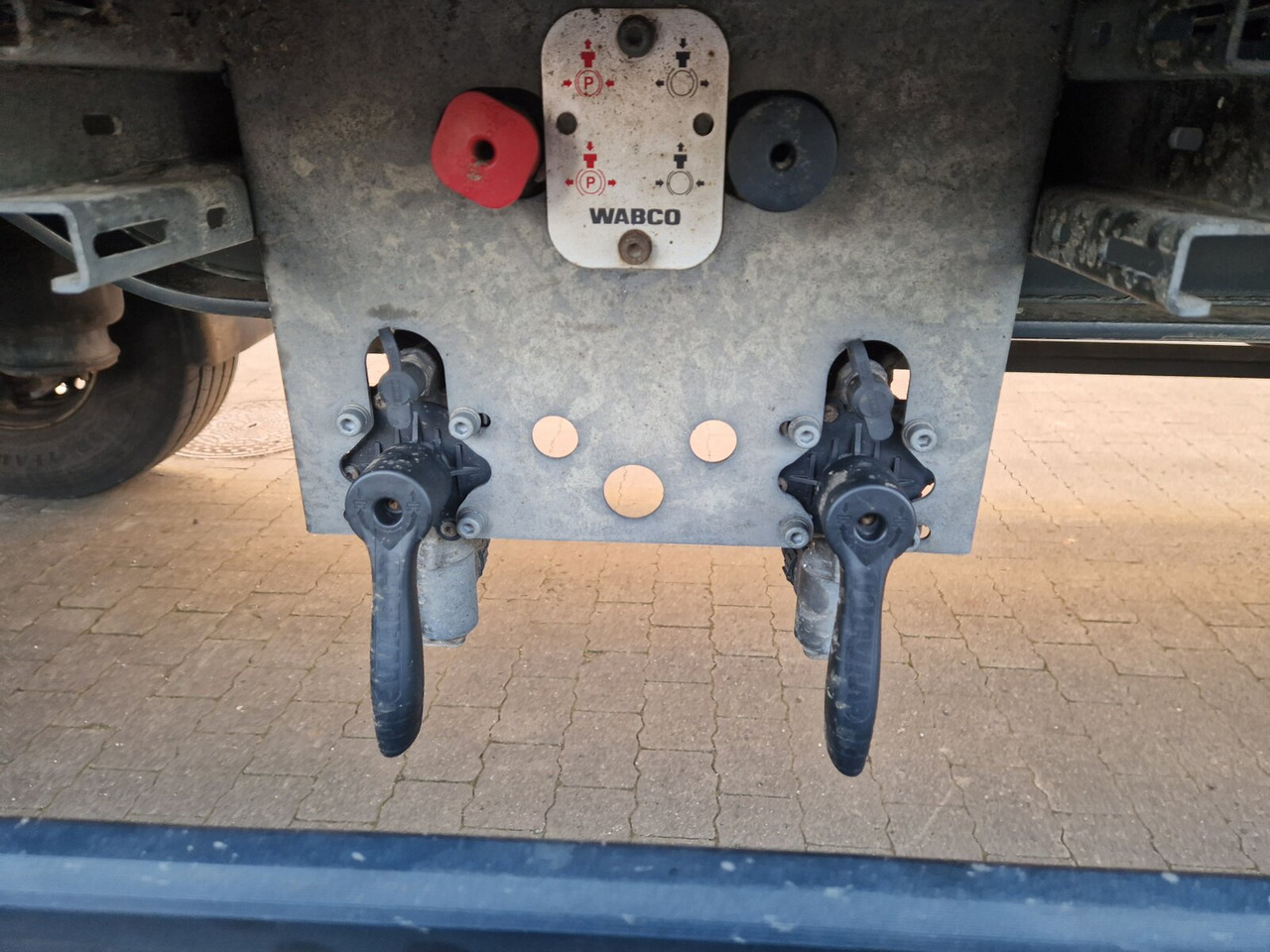 Orten PRASQ 18 Getränkeanhänger PRASQ 18 Getränkeanhänger, Stapleraufnahme, 12x VORHANDEN! - Rơ moóc hộp kín: hình 5 Orten PRASQ 18 Getränkeanhänger PRASQ 18 Getränkeanhänger, Stapleraufnahme, 12x VORHANDEN! - Rơ moóc hộp kín: hình 5