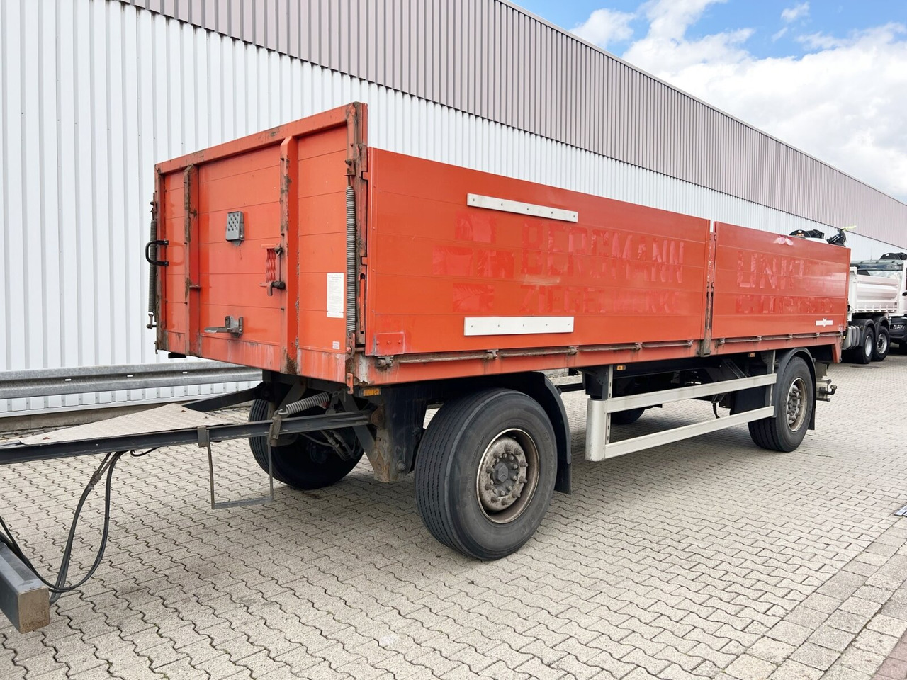 Pritschenanhänger Pritschenanhänger - Rơ moóc thùng lửng/ Phẳng: hình 1 Pritschenanhänger Pritschenanhänger - Rơ moóc thùng lửng/ Phẳng: hình 1