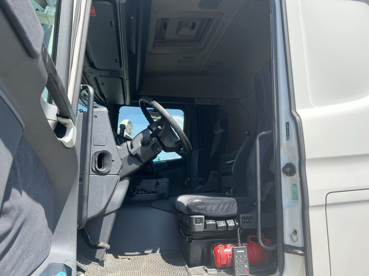 Scania G420 6x2, ERSATZTEILSPENDER! G420 6x2, Liftachse, Hiab LBW, Motor defekt! - Xe tải hộp: hình 3 Scania G420 6x2, ERSATZTEILSPENDER! G420 6x2, Liftachse, Hiab LBW, Motor defekt! - Xe tải hộp: hình 3