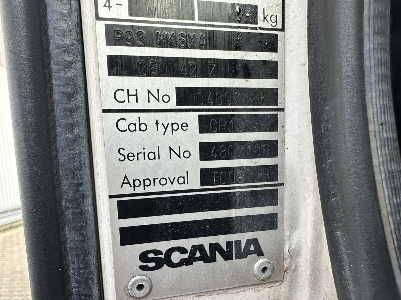 Scania P93 HK 250 6x4L P93 HK 250 6x4L - Xe tải khung gầm: hình 2 Scania P93 HK 250 6x4L P93 HK 250 6x4L - Xe tải khung gầm: hình 2