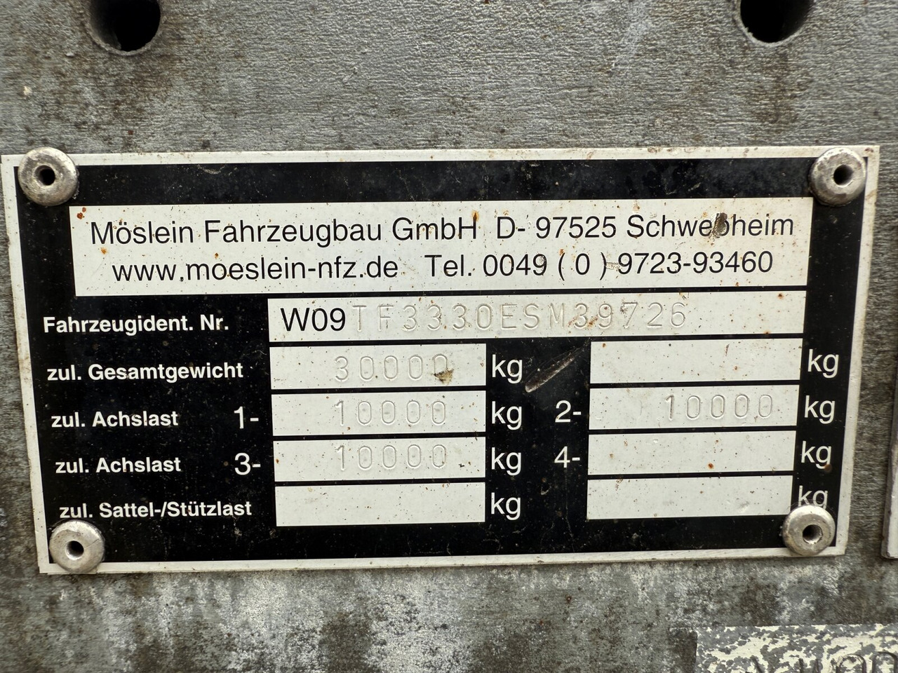 TF 3 Schwebheim TF 3 Schwebheim, Verzinkt, hydr. Rampen, Verbr. auf 3m - Rơ moóc thùng thấp: hình 4 TF 3 Schwebheim TF 3 Schwebheim, Verzinkt, hydr. Rampen, Verbr. auf 3m - Rơ moóc thùng thấp: hình 4