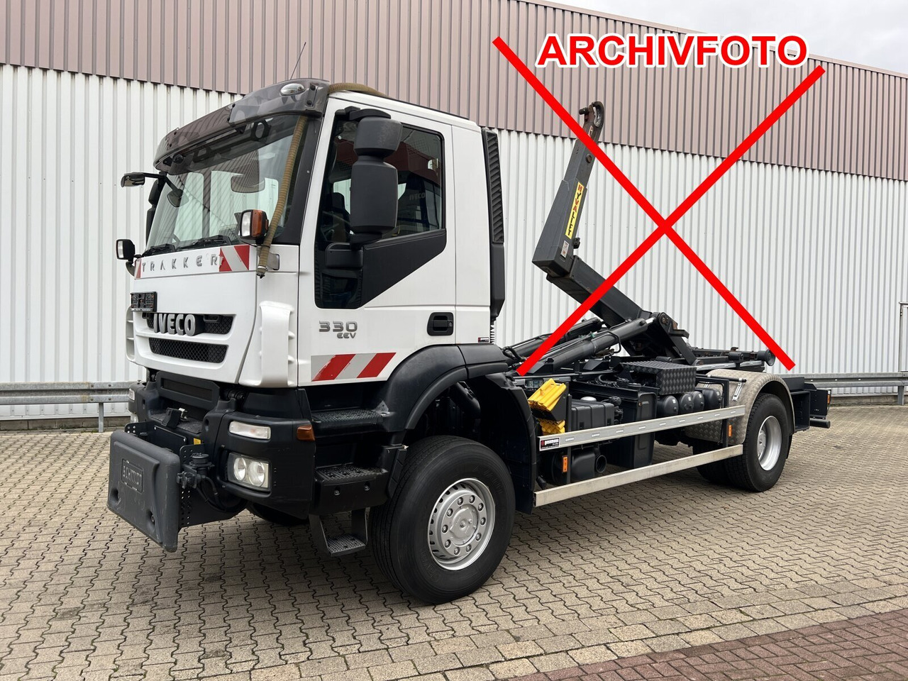 Trakker AD190T33WP 4x4 Trakker AD190T33WP 4x4, Winterdienstausstattung - Xe tải khung gầm: hình 1 Trakker AD190T33WP 4x4 Trakker AD190T33WP 4x4, Winterdienstausstattung - Xe tải khung gầm: hình 1