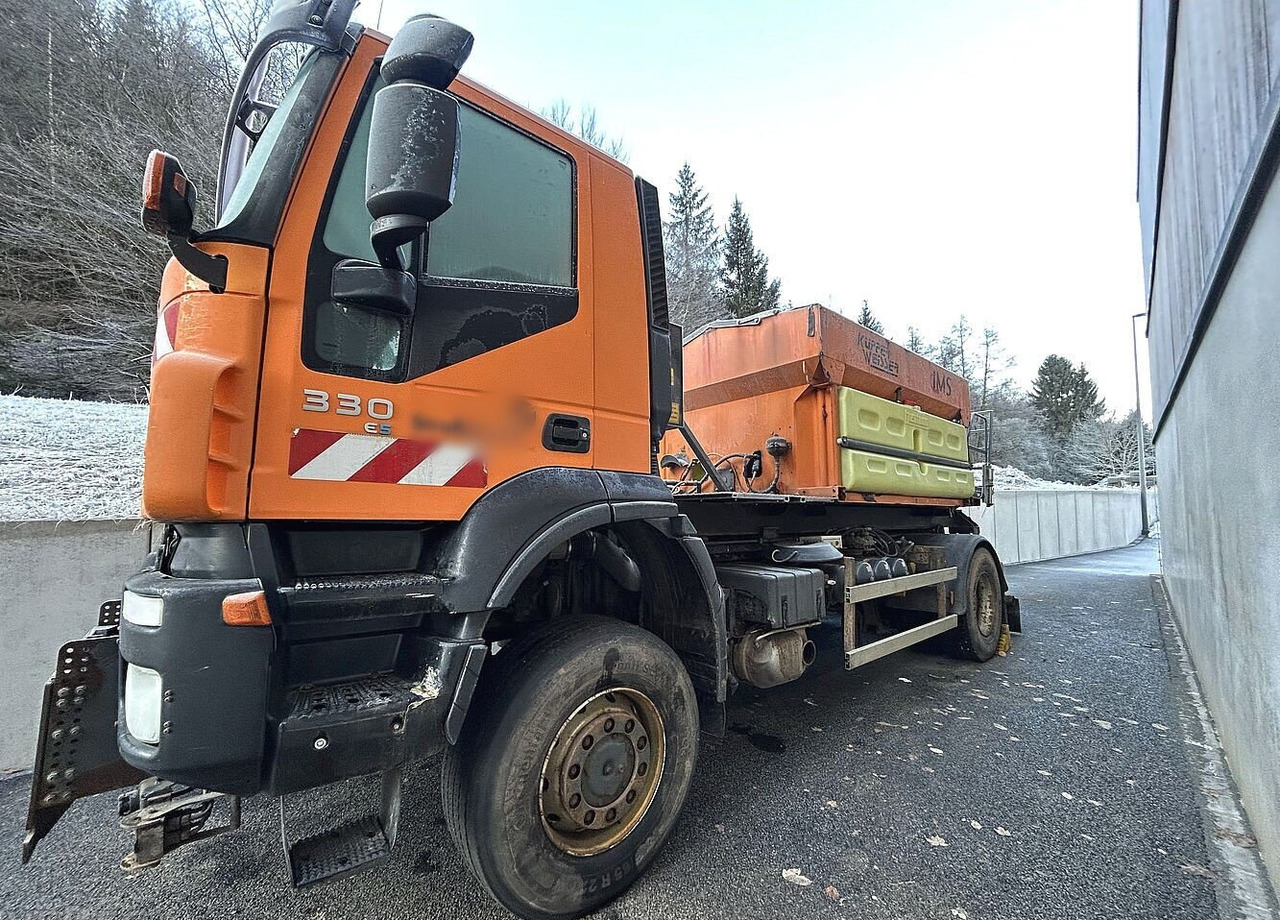 Trakker AD190T33WP 4x4 Trakker AD190T33WP 4x4, Winterdienstausstattung - Xe tải nâng móc: hình 2 Trakker AD190T33WP 4x4 Trakker AD190T33WP 4x4, Winterdienstausstattung - Xe tải nâng móc: hình 2