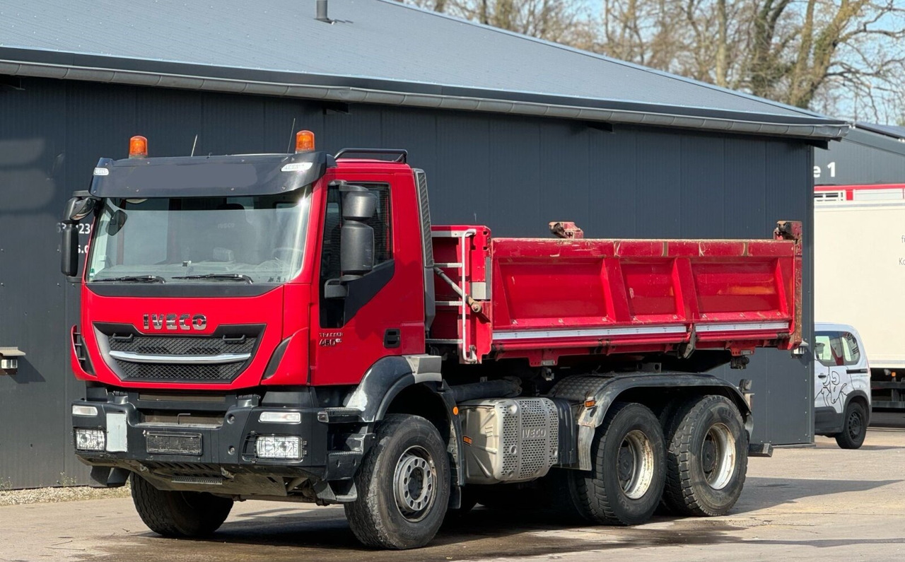 Trakker AD260T45 6x4 Trakker AD260T45 6x4, Bordmatik - Xe ben: hình 1 Trakker AD260T45 6x4 Trakker AD260T45 6x4, Bordmatik - Xe ben: hình 1
