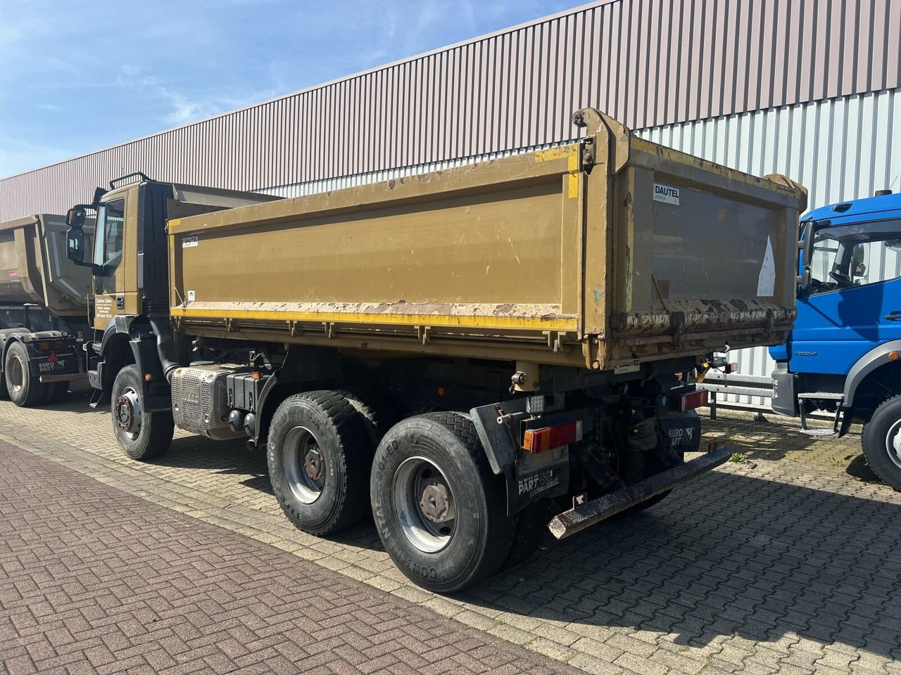 Xe ben Trakker AD260T45W 6x6 Trakker AD260T45W 6x6: hình 15