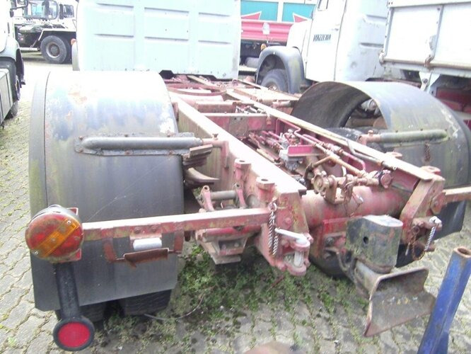 V5 4x2 Saurer V5 4x2 - Xe tải khung gầm: hình 3 V5 4x2 Saurer V5 4x2 - Xe tải khung gầm: hình 3