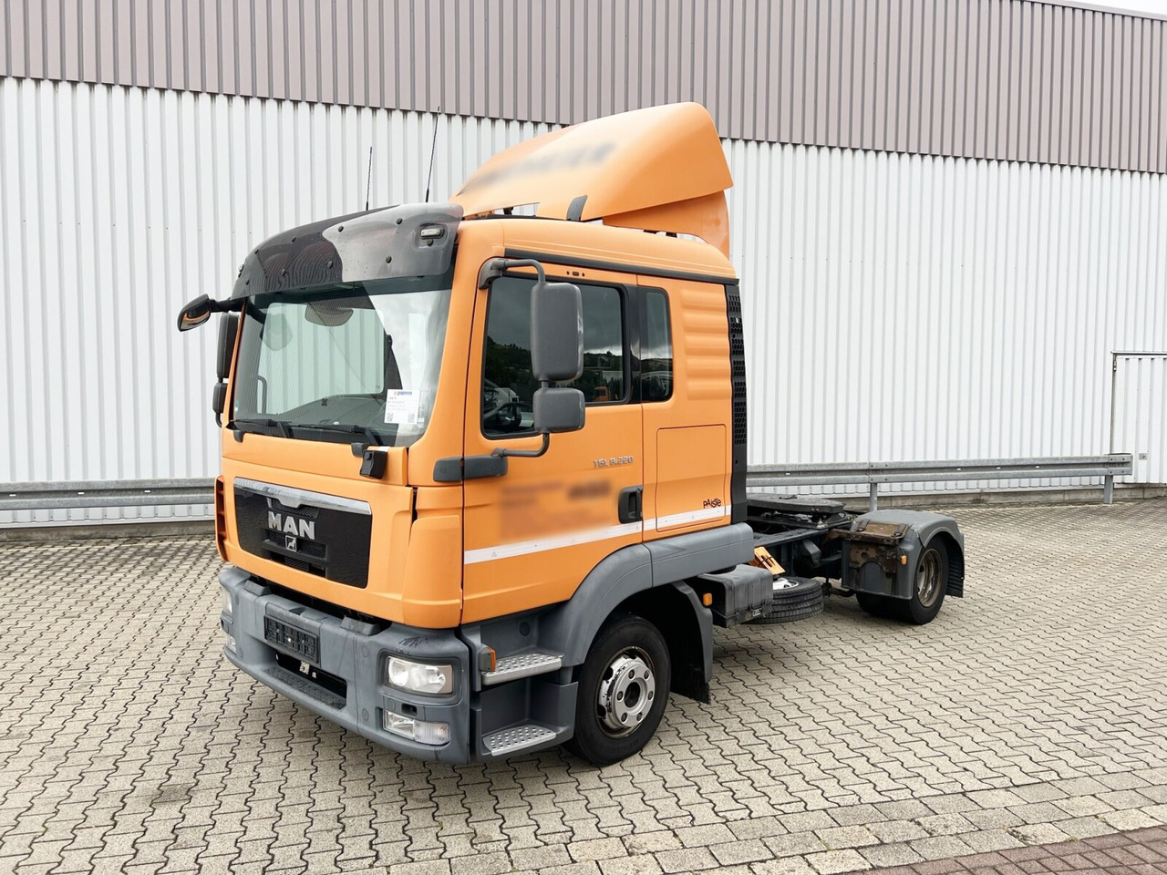 MAN TGL 8.220 4X2 BL TGL 8.220 4X2 BL - Xe đầu kéo: hình 1 MAN TGL 8.220 4X2 BL TGL 8.220 4X2 BL - Xe đầu kéo: hình 1