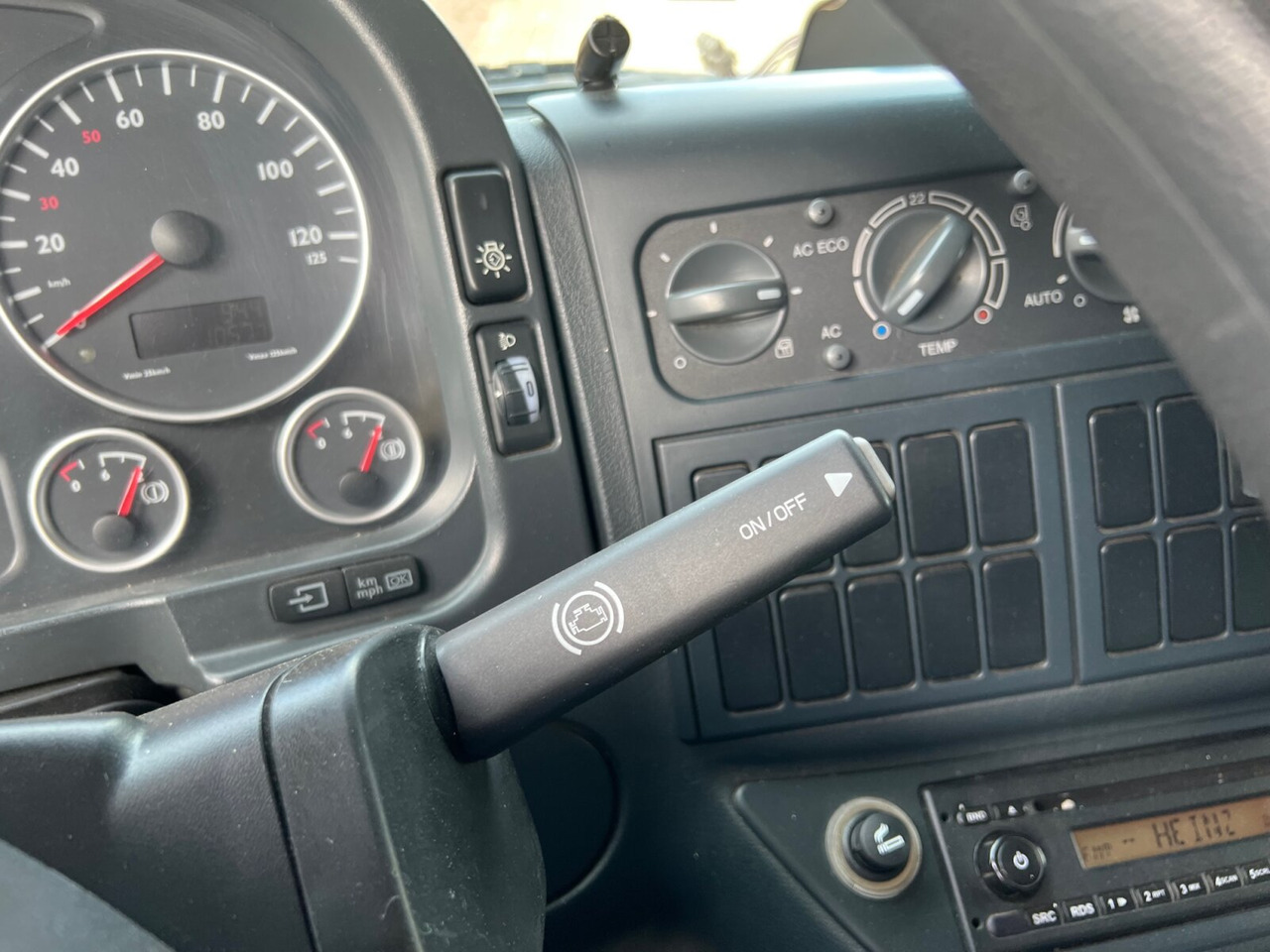 MAN TGL 8.220 4X2 BL TGL 8.220 4X2 BL - Xe đầu kéo: hình 3 MAN TGL 8.220 4X2 BL TGL 8.220 4X2 BL - Xe đầu kéo: hình 3