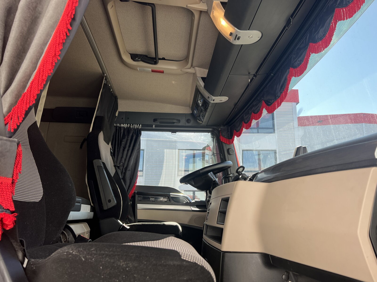 MAN TGX 18.500 4X4H BLS TGX 18.500 4X4H BLS, PriTarder, HydroDrive, Kipphydraulik - Xe đầu kéo: hình 3 MAN TGX 18.500 4X4H BLS TGX 18.500 4X4H BLS, PriTarder, HydroDrive, Kipphydraulik - Xe đầu kéo: hình 3