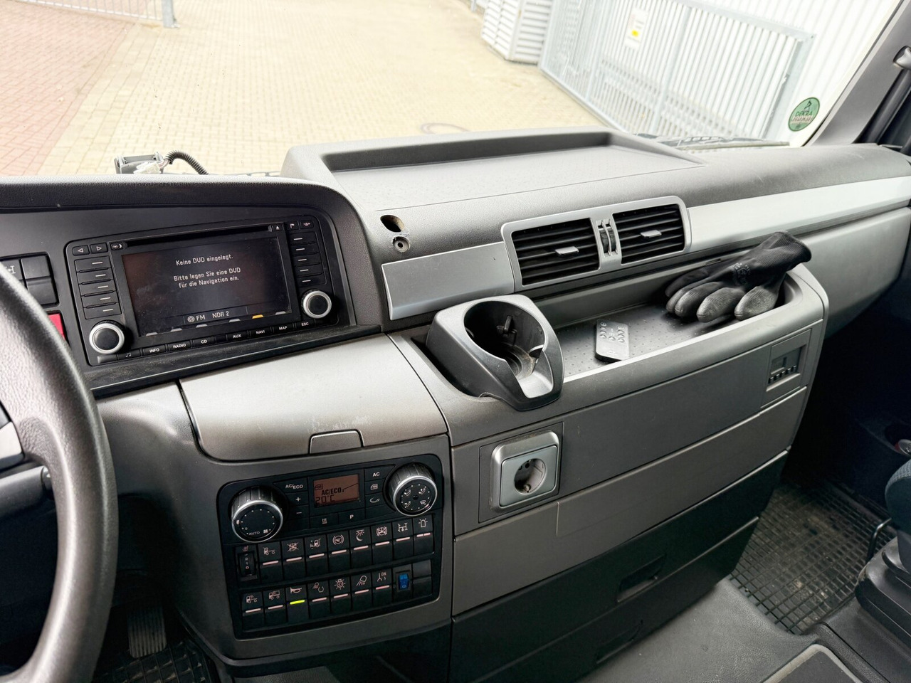 MAN TGX 26.480 6x4 BLS TGX 26.480 6x4 BLS, Retarder, XLX, Standklima, Hydraulik, zGG 90t - Xe đầu kéo: hình 5 MAN TGX 26.480 6x4 BLS TGX 26.480 6x4 BLS, Retarder, XLX, Standklima, Hydraulik, zGG 90t - Xe đầu kéo: hình 5