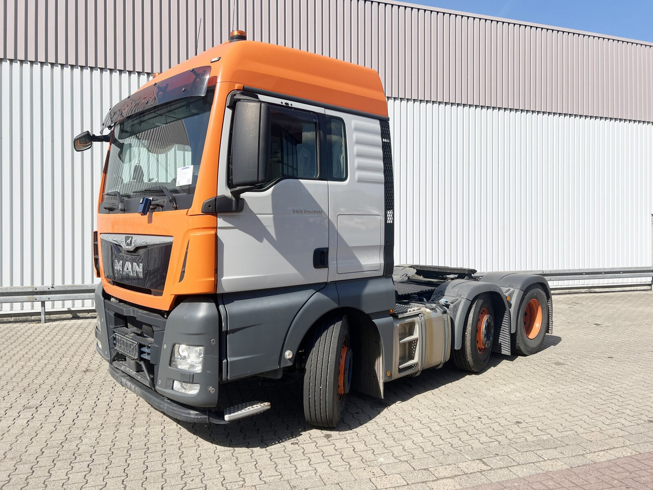 MAN TGX 26.500 6X2/4 BLS TGX 26.500 6X2/4 BLS, Intarder, Vorlauflenk-/lift, Standklima, XXL-Fahrerhaus - Xe đầu kéo: hình 1 MAN TGX 26.500 6X2/4 BLS TGX 26.500 6X2/4 BLS, Intarder, Vorlauflenk-/lift, Standklima, XXL-Fahrerhaus - Xe đầu kéo: hình 1