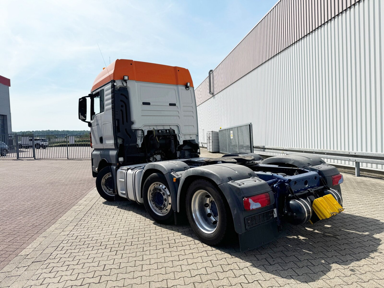 MAN TGX 26.510 6X2/4 BLS TGX 26.510 6X2/4 BLS, Intarder, Vorlauflenk-/lift, XLX-Fahrerhaus - Xe đầu kéo: hình 2 MAN TGX 26.510 6X2/4 BLS TGX 26.510 6X2/4 BLS, Intarder, Vorlauflenk-/lift, XLX-Fahrerhaus - Xe đầu kéo: hình 2