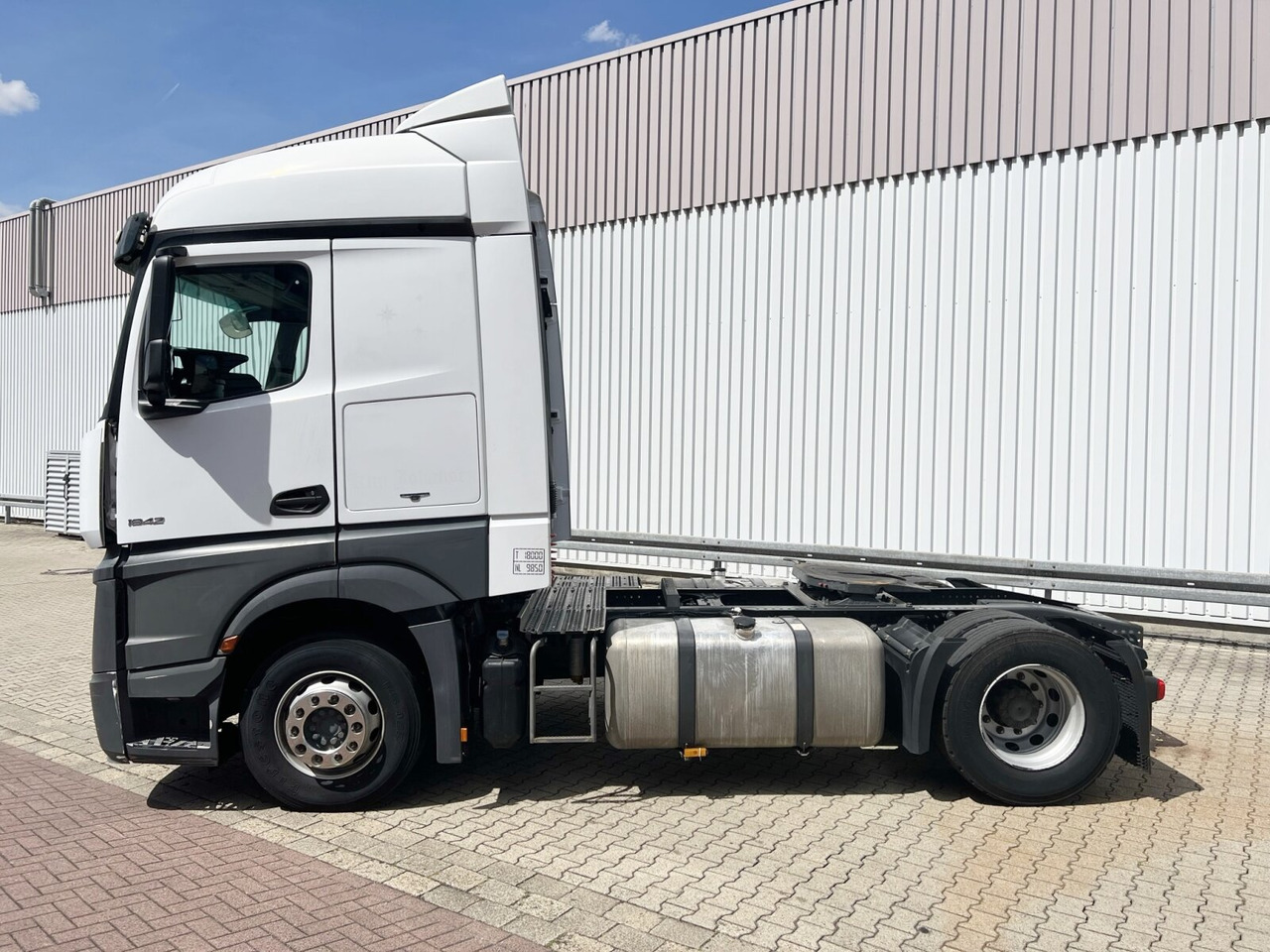 Mercedes-Benz Actros 1842 LS 4x2 Actros 1842 LS 4x2, 7x VORHANDEN - Xe đầu kéo: hình 2 Mercedes-Benz Actros 1842 LS 4x2 Actros 1842 LS 4x2, 7x VORHANDEN - Xe đầu kéo: hình 2