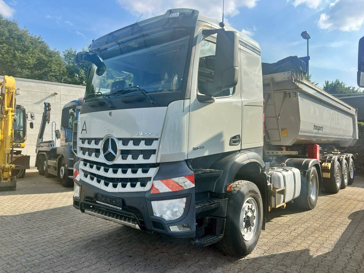 Mercedes-Benz Arocs 1845 LS 4x4 HAD Arocs 1845 LS 4x4 HAD - Xe đầu kéo: hình 1 Mercedes-Benz Arocs 1845 LS 4x4 HAD Arocs 1845 LS 4x4 HAD - Xe đầu kéo: hình 1