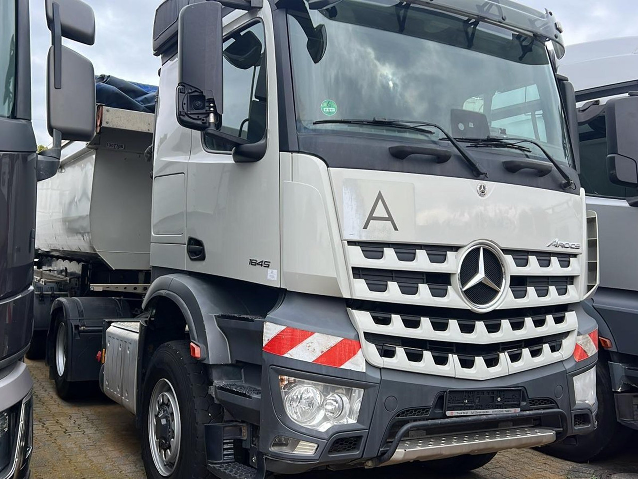 Mercedes-Benz Arocs 1845 LS 4x4 HAD Arocs 1845 LS 4x4 HAD - Xe đầu kéo: hình 2 Mercedes-Benz Arocs 1845 LS 4x4 HAD Arocs 1845 LS 4x4 HAD - Xe đầu kéo: hình 2