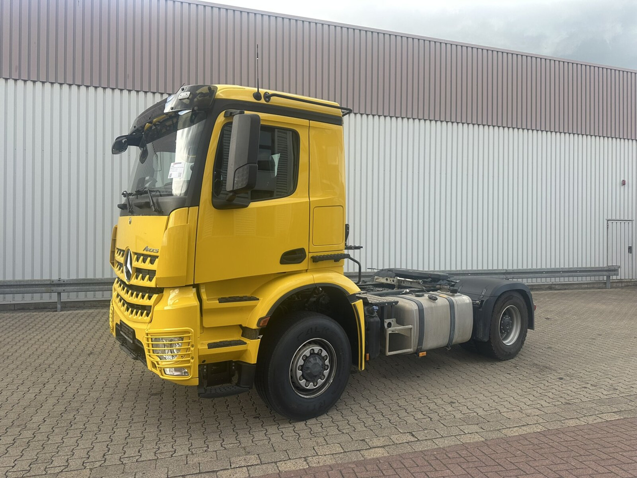 Mercedes-Benz Arocs 1851 LS 4x4 HAD Arocs 1851 LS 4x4 HAD, Hydraulik, Navi, MultimediaCockpit - Xe đầu kéo: hình 1 Mercedes-Benz Arocs 1851 LS 4x4 HAD Arocs 1851 LS 4x4 HAD, Hydraulik, Navi, MultimediaCockpit - Xe đầu kéo: hình 1