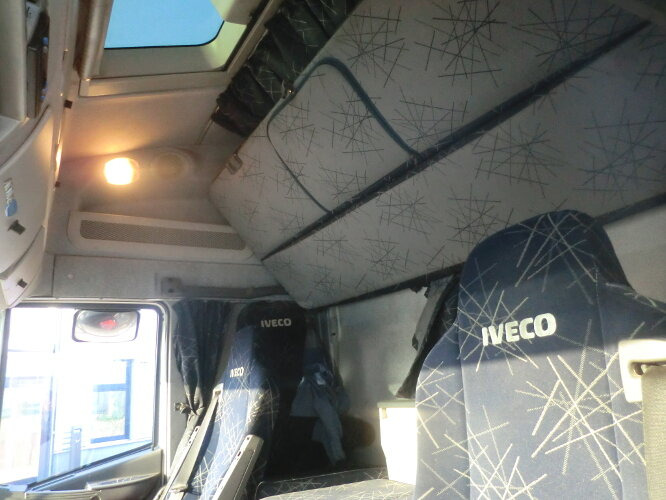 Stralis 440S43T/P 4x2 Stralis 440S43T/P 4x2, ONLY FOR SPAREPARTS!!! - Xe đầu kéo: hình 5 Stralis 440S43T/P 4x2 Stralis 440S43T/P 4x2, ONLY FOR SPAREPARTS!!! - Xe đầu kéo: hình 5