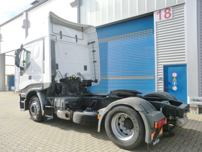 Stralis 440S45T/P 4x2 Stralis 440S45T/P 4x2 - Xe đầu kéo: hình 4 Stralis 440S45T/P 4x2 Stralis 440S45T/P 4x2 - Xe đầu kéo: hình 4