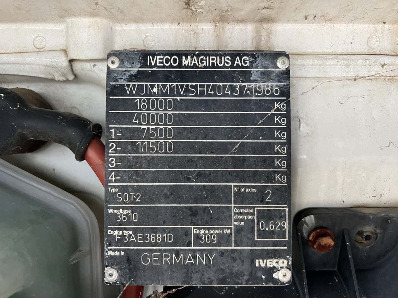 Stralis AD440S42T/P 4x2 Stralis AD440X42T/P 4x2, Ex- - Xe đầu kéo: hình 4 Stralis AD440S42T/P 4x2 Stralis AD440X42T/P 4x2, Ex- - Xe đầu kéo: hình 4