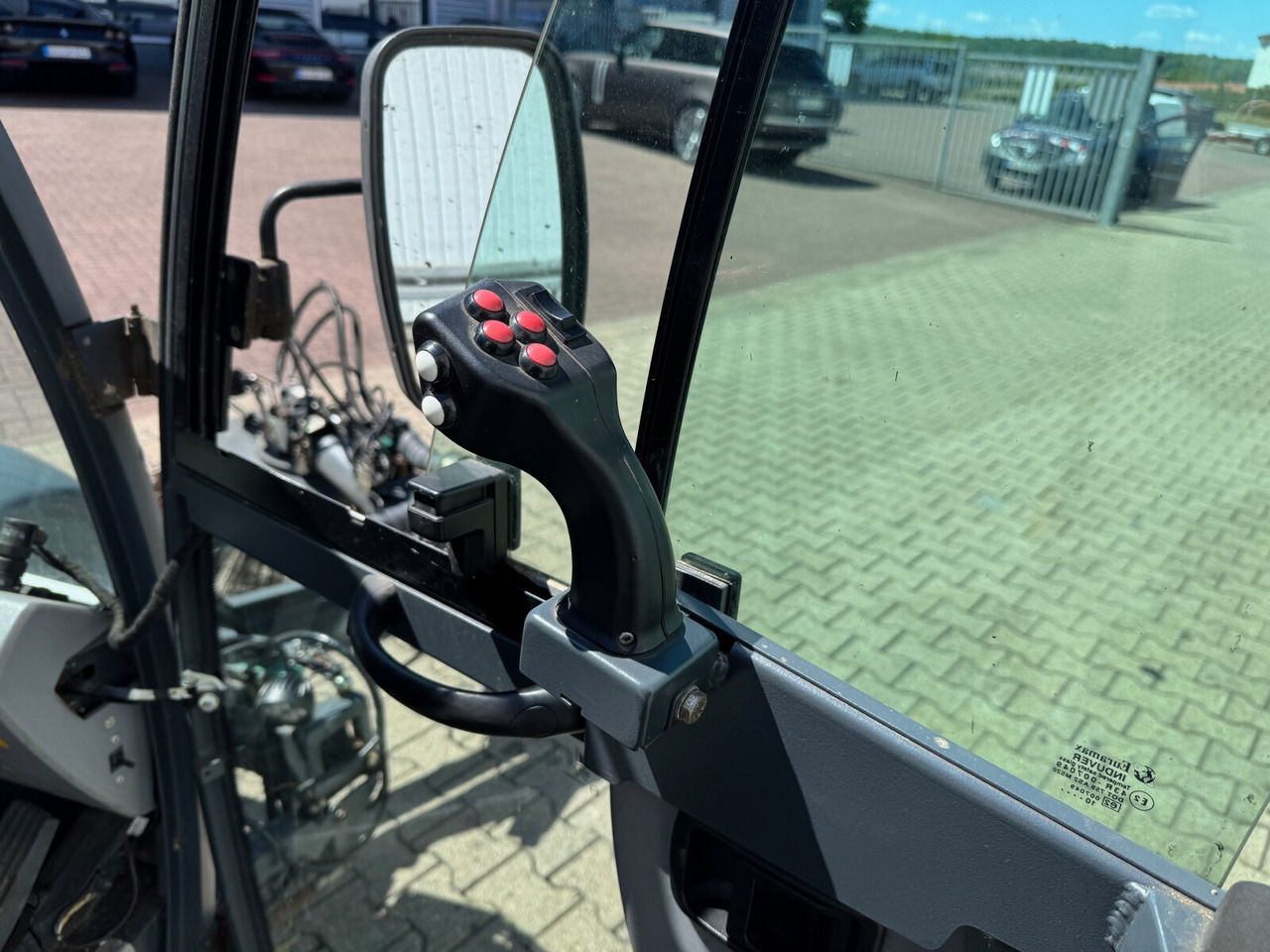 Hako Multicar Citymaster 2000 3B Kehrmaschine 4x2 Multicar Citymaster 2000 3B Kehrmaschine 4x2 - Xe tải: hình 5 Hako Multicar Citymaster 2000 3B Kehrmaschine 4x2 Multicar Citymaster 2000 3B Kehrmaschine 4x2 - Xe tải: hình 5
