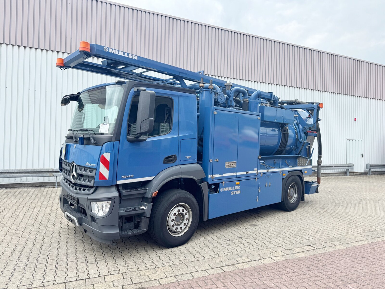 Mercedes-Benz Arocs 1843 L 4x2 Arocs 1843 L 4x2, Müller Canalmaster ca. 8m³, Standheizung, Funk - Xe tải: hình 1 Mercedes-Benz Arocs 1843 L 4x2 Arocs 1843 L 4x2, Müller Canalmaster ca. 8m³, Standheizung, Funk - Xe tải: hình 1