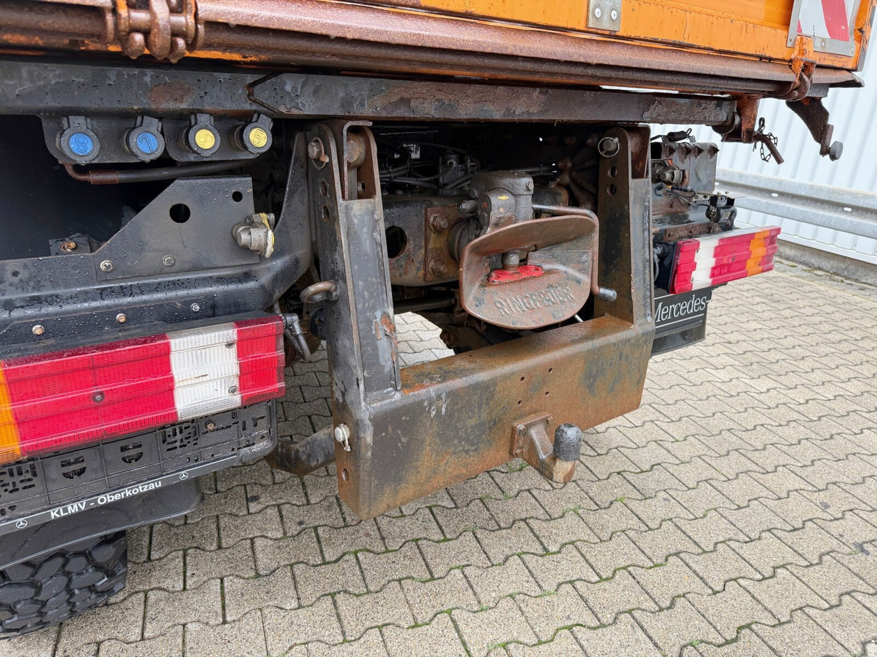 Unimog U 20 4x4 U 20 4x4, Kipper, Zapfwelle, Winterdienstausstattung, 2x AHK - Xe tải nhỏ: hình 2 Unimog U 20 4x4 U 20 4x4, Kipper, Zapfwelle, Winterdienstausstattung, 2x AHK - Xe tải nhỏ: hình 2
