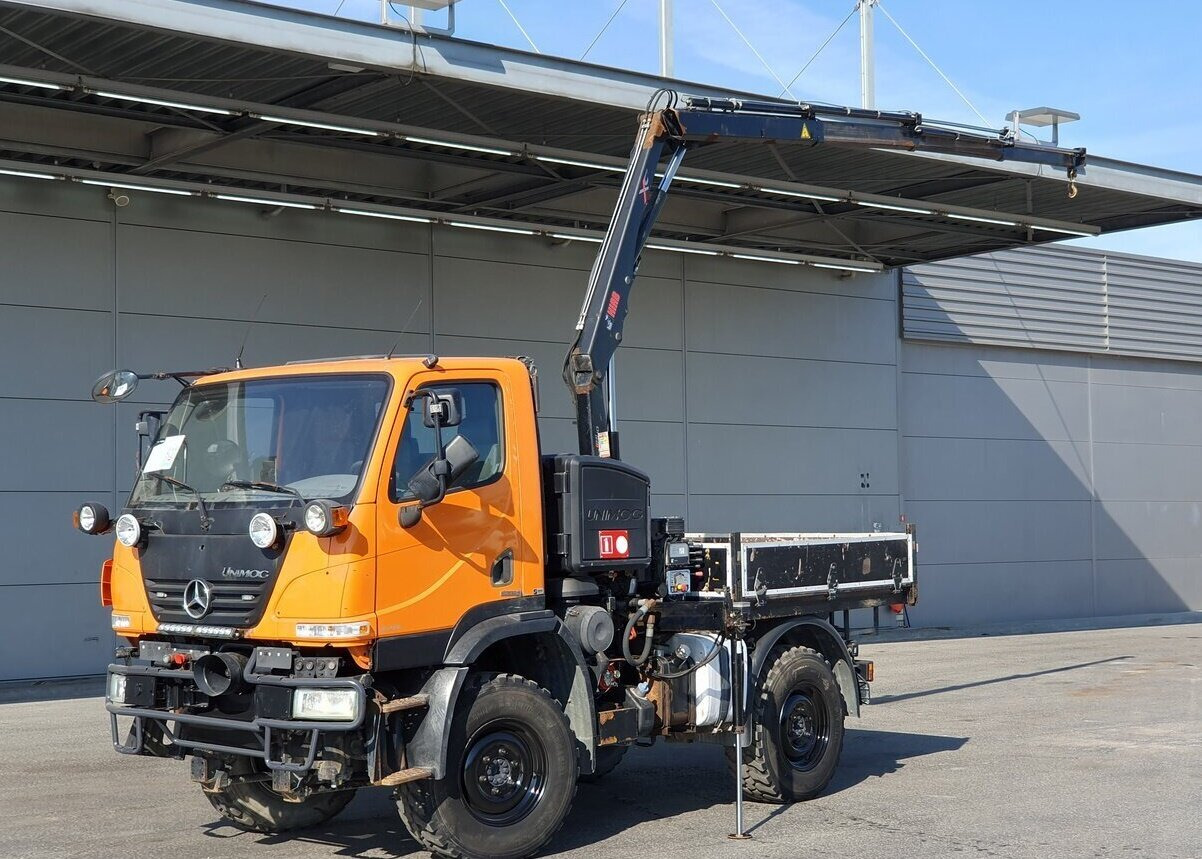 Unimog U 20 4x4 U 20 4x4, Zapfwelle, Kran Hiab 022D-3 HiDuo, Funk - Xe tải nhỏ: hình 1 Unimog U 20 4x4 U 20 4x4, Zapfwelle, Kran Hiab 022D-3 HiDuo, Funk - Xe tải nhỏ: hình 1