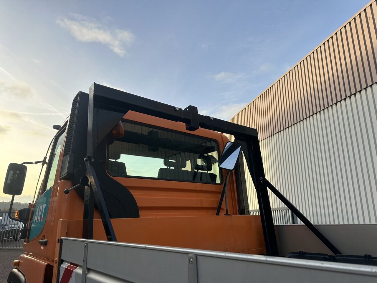 Unimog U300 405/10 4x4 U300 405/10 4x4, Kommunalhydraulik, Frontzapfwelle, Kipper - Xe tải nhỏ: hình 2 Unimog U300 405/10 4x4 U300 405/10 4x4, Kommunalhydraulik, Frontzapfwelle, Kipper - Xe tải nhỏ: hình 2