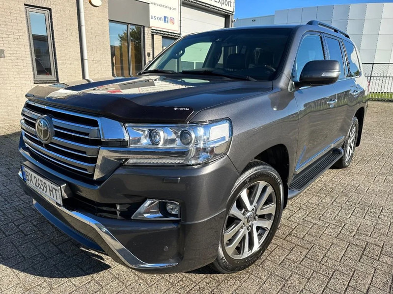 Toyota Land Cruiser V8 LAND CRUISER 200 V8 + CAMERA 360 + FRIDGE + DIESEL + ONLY EXPORT - SUV: hình 1 Toyota Land Cruiser V8 LAND CRUISER 200 V8 + CAMERA 360 + FRIDGE + DIESEL + ONLY EXPORT - SUV: hình 1