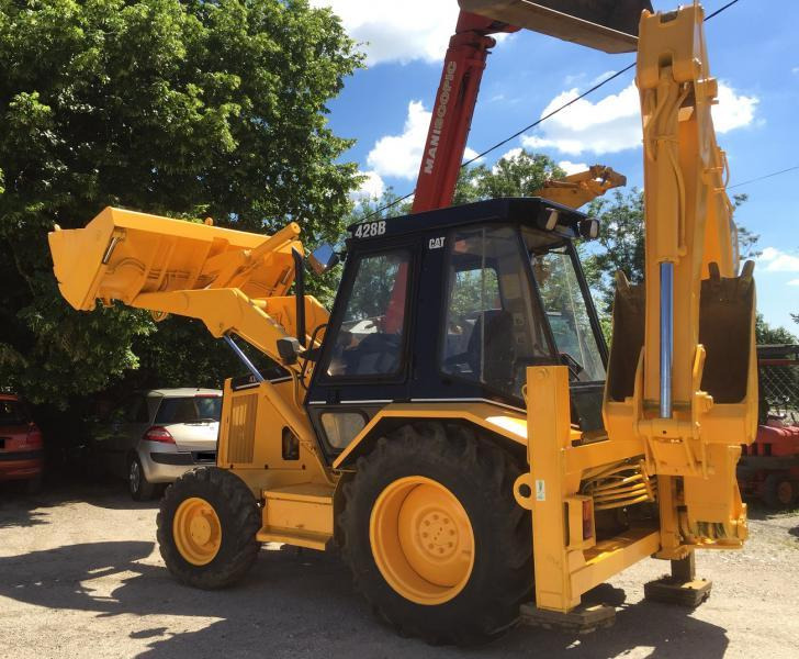 Caterpillar 428 B - Máy xúc trước múc sau: hình 2 Caterpillar 428 B - Máy xúc trước múc sau: hình 2