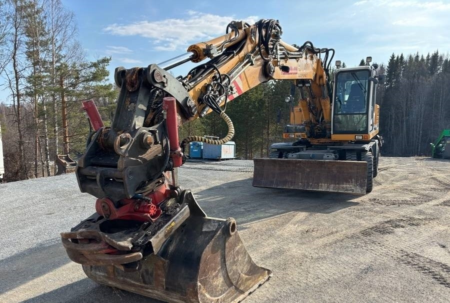 Liebherr A 914 Litronic A2-PL Tiltrotator 30Km/h - Máy xúc bánh lốp: hình 5 Liebherr A 914 Litronic A2-PL Tiltrotator 30Km/h - Máy xúc bánh lốp: hình 5
