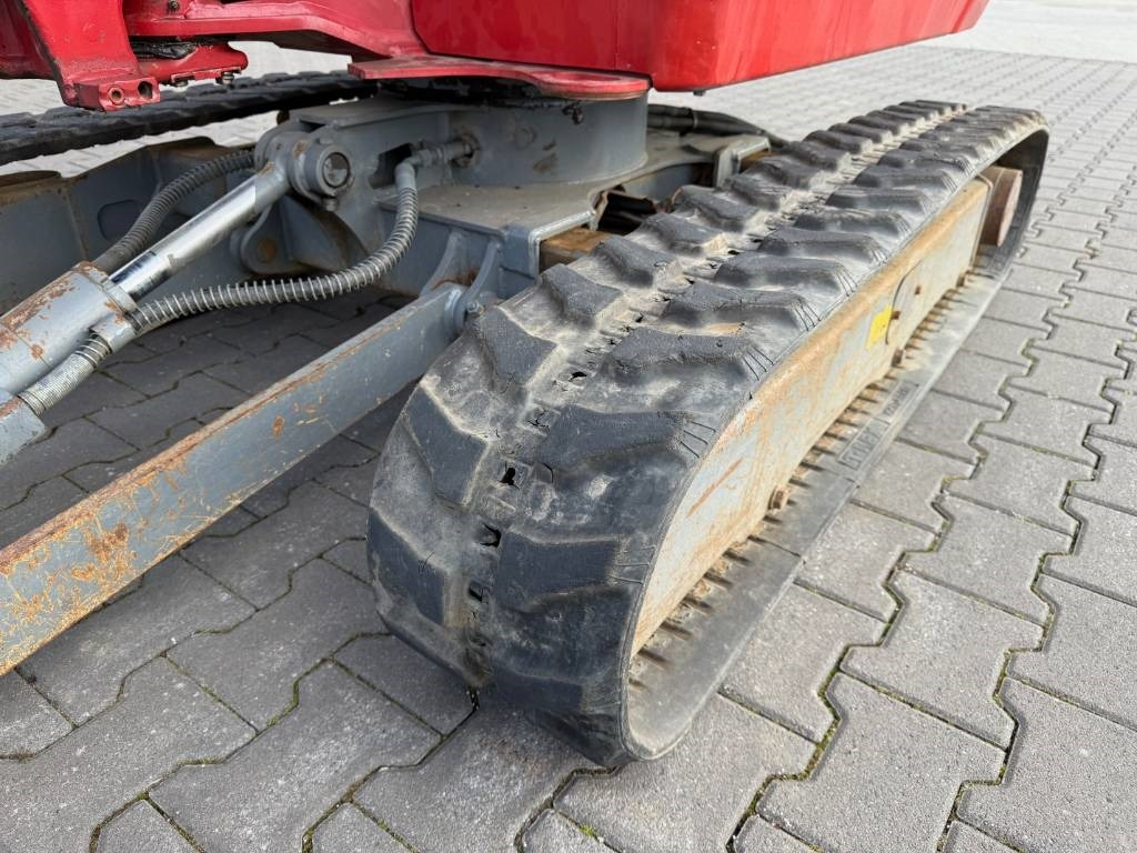 Máy xúc mini mới Takeuchi TB 225 V3: hình 11 Máy xúc mini mới Takeuchi TB 225 V3: hình 11