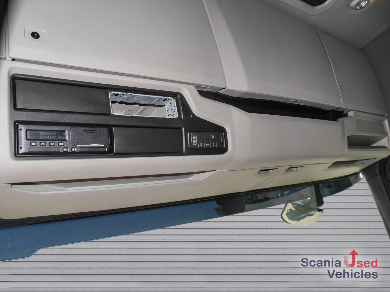 SCANIA R 410 B6x2*4NB - Pritsche / Plane / Hecktüren - - Xe tải thùng mui bạt: hình 5 SCANIA R 410 B6x2*4NB - Pritsche / Plane / Hecktüren - - Xe tải thùng mui bạt: hình 5