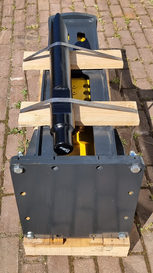 MUSTANG HM550 - Búa thủy lực cho Máy xúc: hình 2 MUSTANG HM550 - Búa thủy lực cho Máy xúc: hình 2