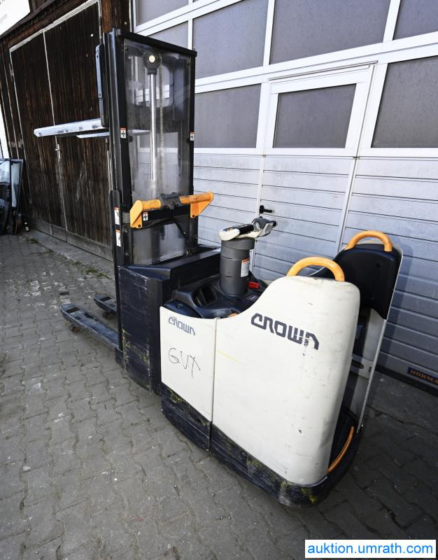 Crown DT 3040 Doppelstock Hochhubwagen Elektro Mitfahr- Hubwagen Initialhub - Máy lấy hàng: hình 2 Crown DT 3040 Doppelstock Hochhubwagen Elektro Mitfahr- Hubwagen Initialhub - Máy lấy hàng: hình 2